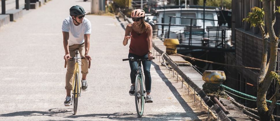 Le port du casque est-il vraiment obligatoire à vélo ?
